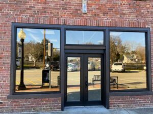 Storefront-glass-window-replacement
